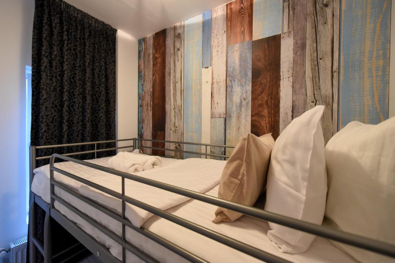 Discover Comfort: Charming & Spacious Apartment In The Old Town บูคาเรสต์ ภายนอก รูปภาพ